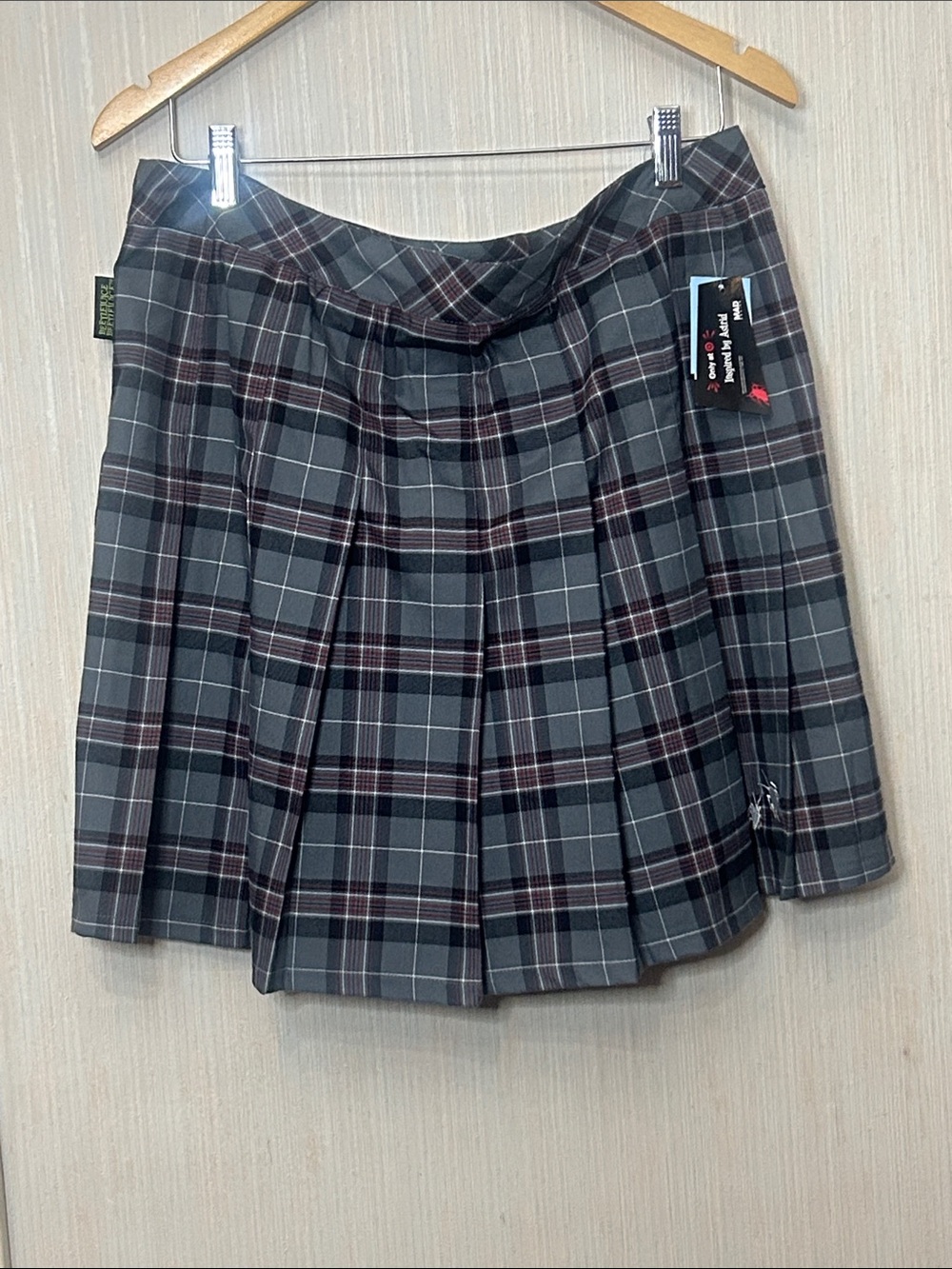 Gray Plaid Pleated Mini Skirt - Classic Schoolgirl Style